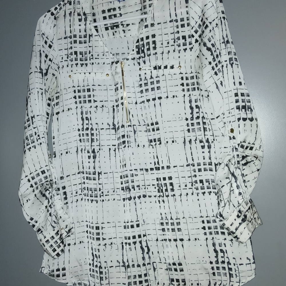 Apt. 9 White/Black Patterned Blouse